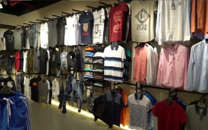 تجار الألبسة: البضائع متوفر بكميات كبيرة