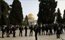 “إسرائيل” تواصل إغلاق المسجد الأقصى لليوم