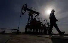 انخفاض أسعار النفط مع احتstrongمالstrong تدخل