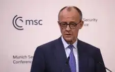 المستشار الألماني: انهيار إيران يهدد أمن