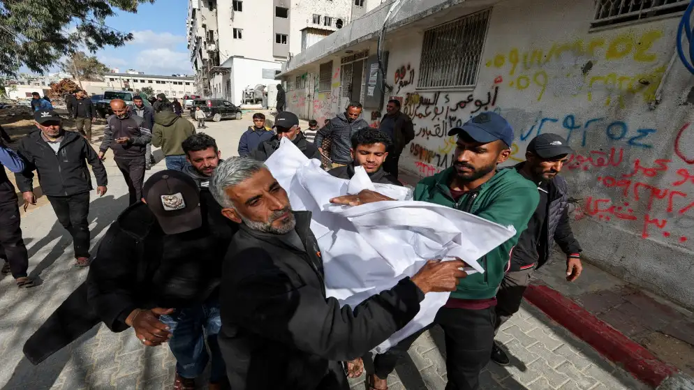 استشهاد 3 فلسطينيين وإصابة 5 برصاص