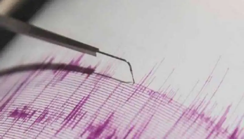 زلزال بقوة 5.8 درجة يضرب اليونان