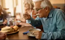 صحة ـ صيام كبار السن .. بين الفائدة