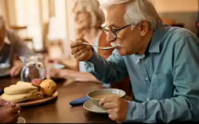 صحة ـ صيام كبار السن .. بين الفائدة