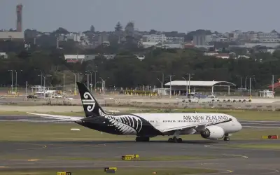 بمبادرة إماراتية.. تدشين أول بيت للشعر