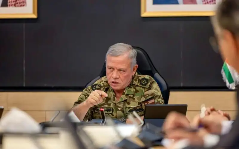 الملك يترأس اجتماعا في المركز الوطني