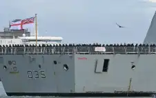 المدمرة اstrongلبstrongريطانية إتش إم إس دراغون