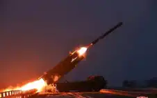 كوريا الشstrongمالstrongية تجري تجربة لصاروخ كروز