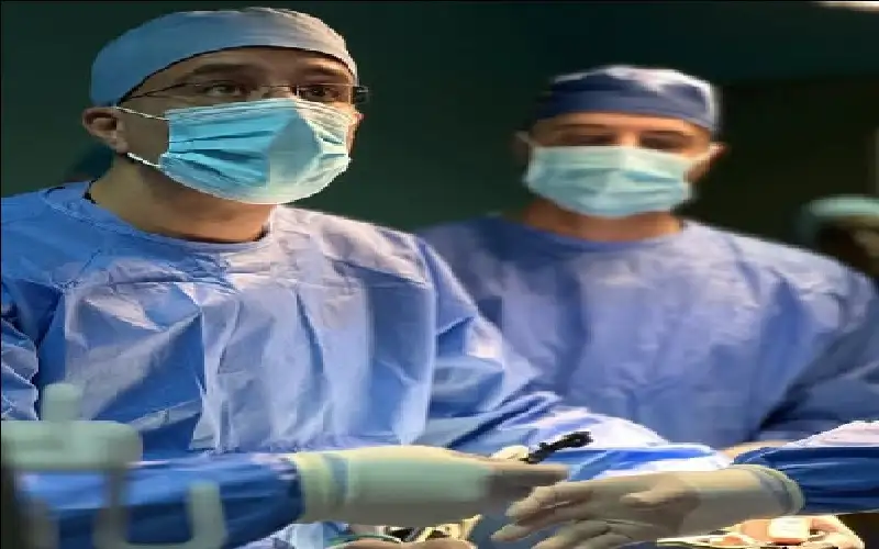 إجراء عملية نوعية في مركز الملكة