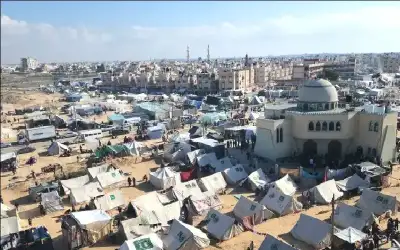 11 شخصية أردنية في لقاء الملك