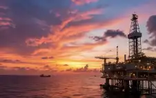 الولايات المتحدة تسمح مؤقتا ببيع النفط