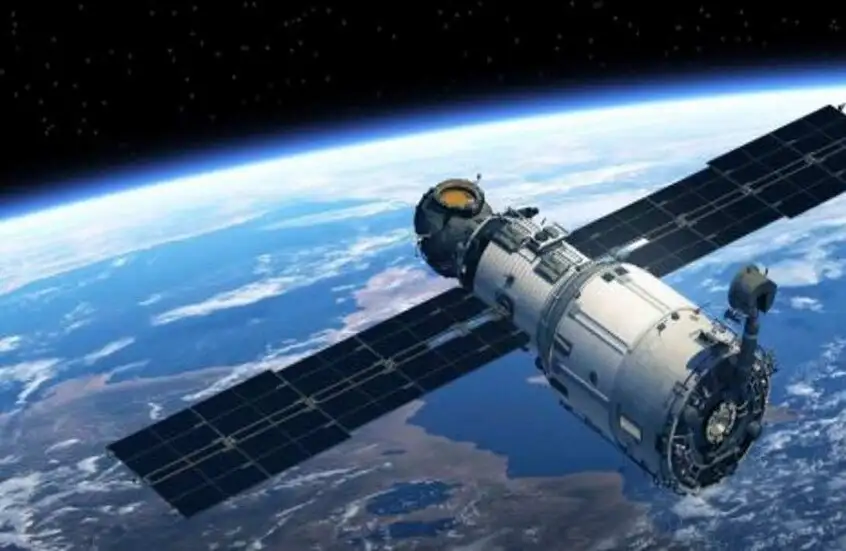 الصين تطلق صاروخين فضائيين وتضع مجموعة