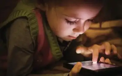 هل تعتقد أن للدموع فوائد؟