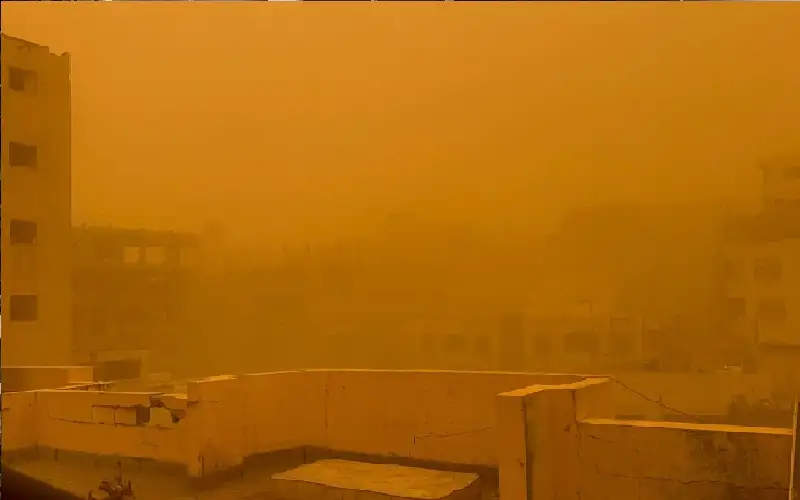 صحيفة نيسان ـ عاصفة رملية تضرب قطاع غزة وتفاقم