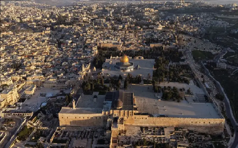 صحيفة نيسان ـ الاحتلال الإسرائيلي يواصل إغلاق المسجد الأقصى