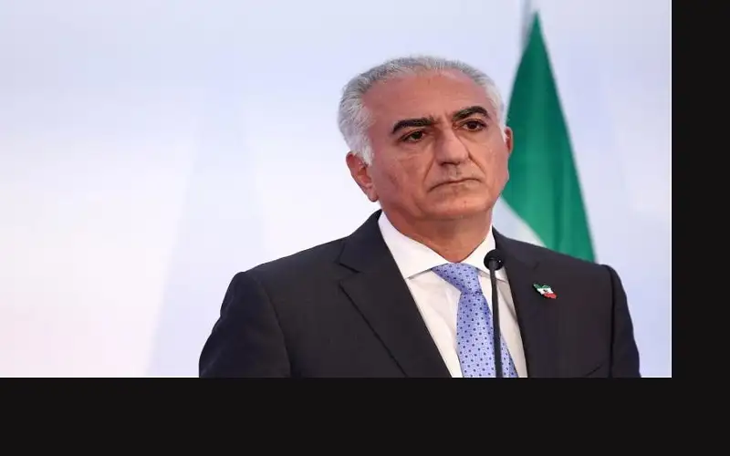 رضا بهلوي يعلن استعداده لقيادة إيران