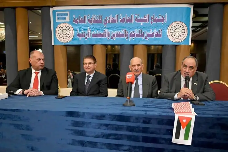 الذنيبات يثمن جهود العاملين ويؤكد أهمية