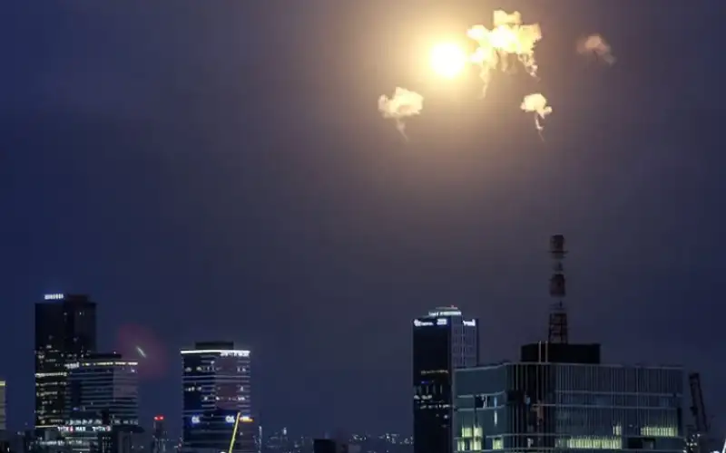 صحيفة نيسان ـ إسرائيل أبلغت واشنطن بقرب نفاد مخزونها