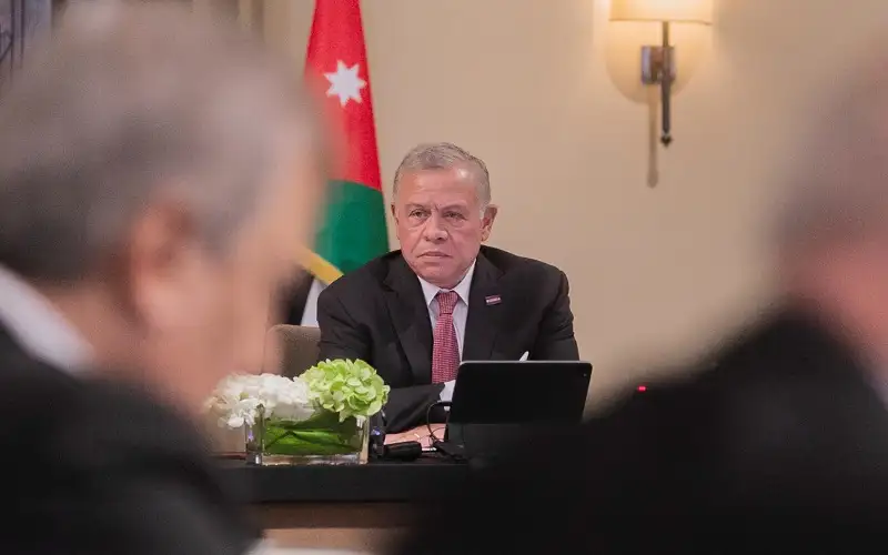 الملك يلتقي رئيس دولة الإمارات لبحث