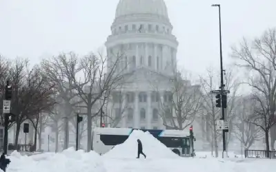 وزير الدفاع الكوري الجنوبي: لا ندرس