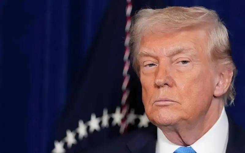 ترامب: دمرنا الجيش الإيراني بالكامل ..