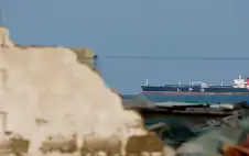 الجيش الأميركي يعلن أنه ضرب مواقع