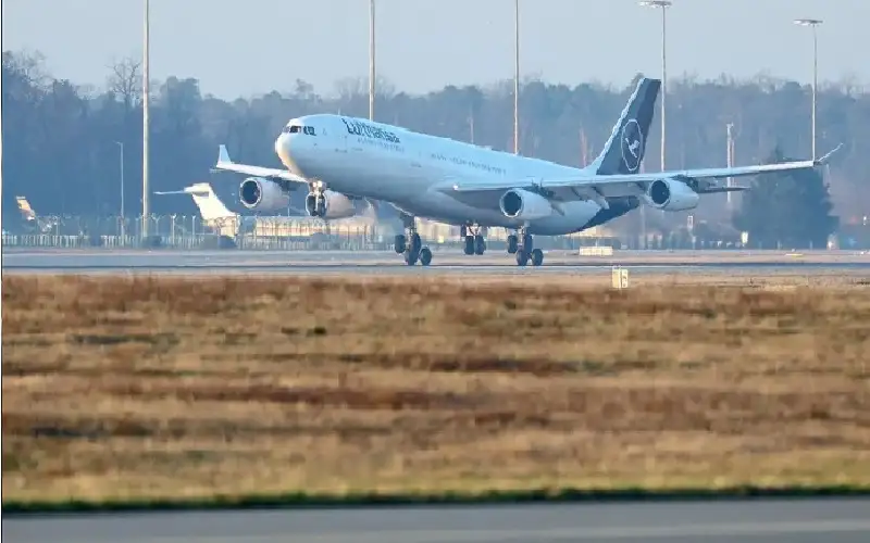 كيف تواصل الطائرات المدنية التحليق في