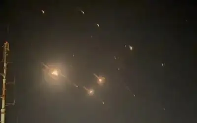 الملك سلمان يدعو إلى قمة عاجلة