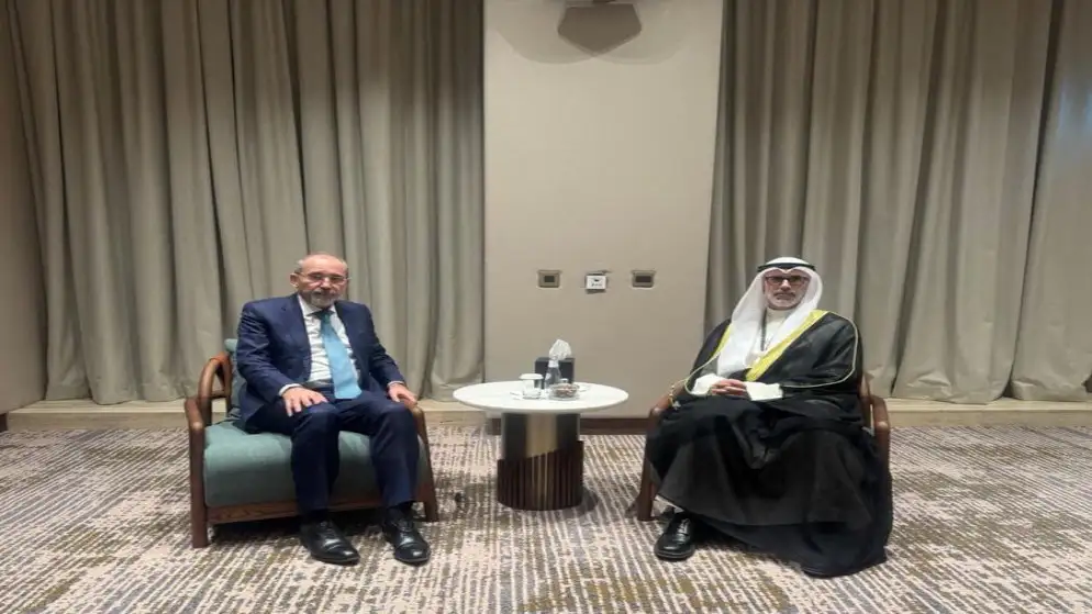 الصفدي يلتقي نظيره الكويتي قبيل اجتماع