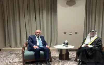 الصفدي يلتقي نظيره الكويتي قبيل اجتماع