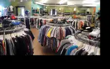 حركة تسوق نشطة لشراء الأstrongلبstrongسة وسط