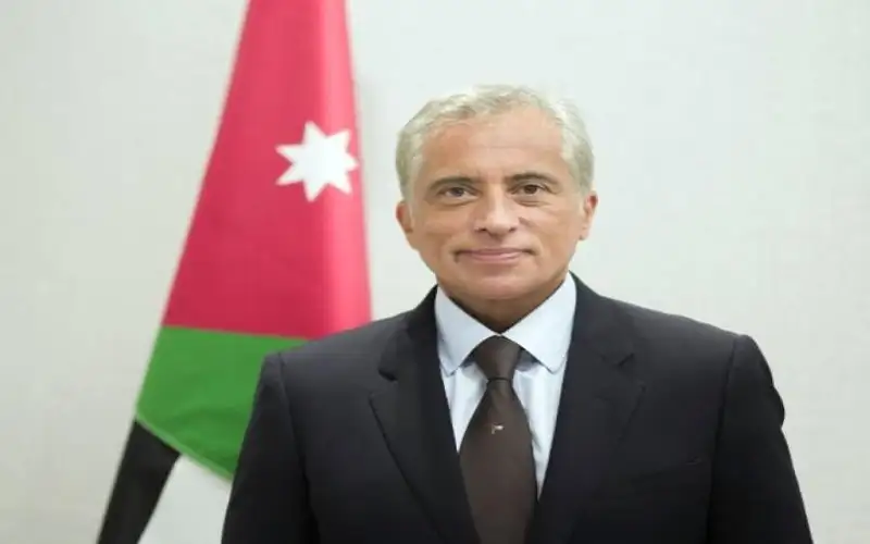 رئيس الوزراء يهنئ الملك وولي العهد