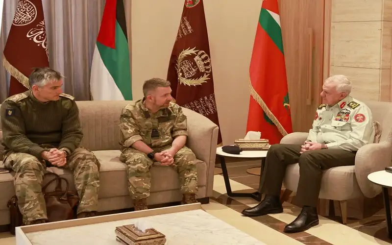 الحنيطي يستقبل المستشار الخاص لشؤون الدفاع