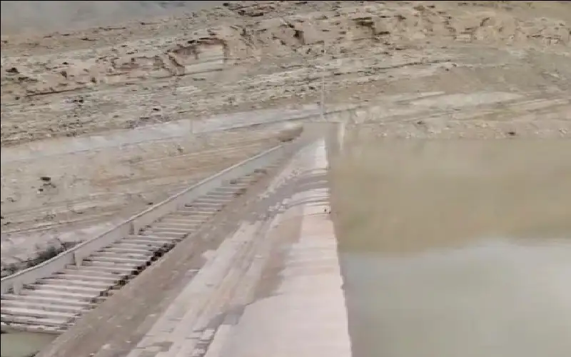 المياه تحذر من بدء فيضان سد