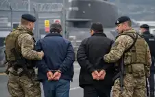 القبض على إيرانيين اثنين حاولا دstrongخوstrongل