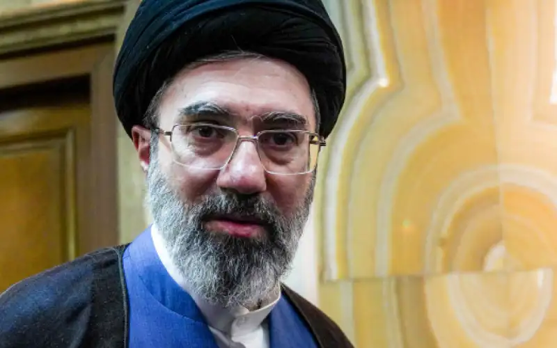 المرشد الإيراني مجتبى خامنئي يوجه رسالة