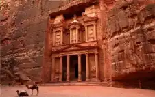 595 زائرا فقط لstrongلبstrongترا خلال أول