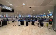 إجلاء جميع الركاب في مطار بن