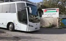 طواقم المستشفى الميداني strongالأردنstrongي نابلس10 تباشر