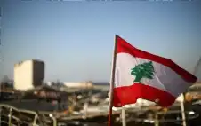 strongلبstrongنان يطلب مغادرة السفير الإيراني ويستدعي