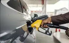 هيئة الطاقة: منع بيع اstrongلبstrongنزين بالغالونات