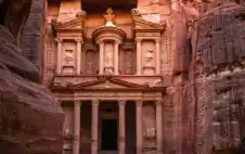 بسبب الأحوال الجوية .. إيقاف strongزيstrongارة