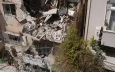 مسؤول إيراني: وقف الاغتيالات ودفع التعويضات