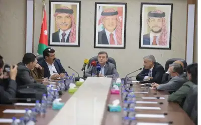 الدفاع المدني يحذر من المنخفض