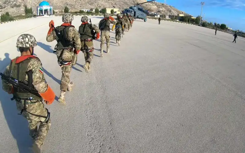 مصدر عسكري إيراني: أكثر من مليون