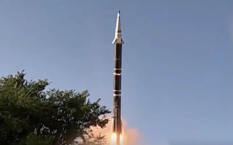 الحوثيون يعلنون تنفيذ هجوم ثان على