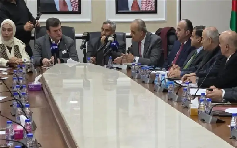 وزير السياحة: خسرنا الموسم الحالي