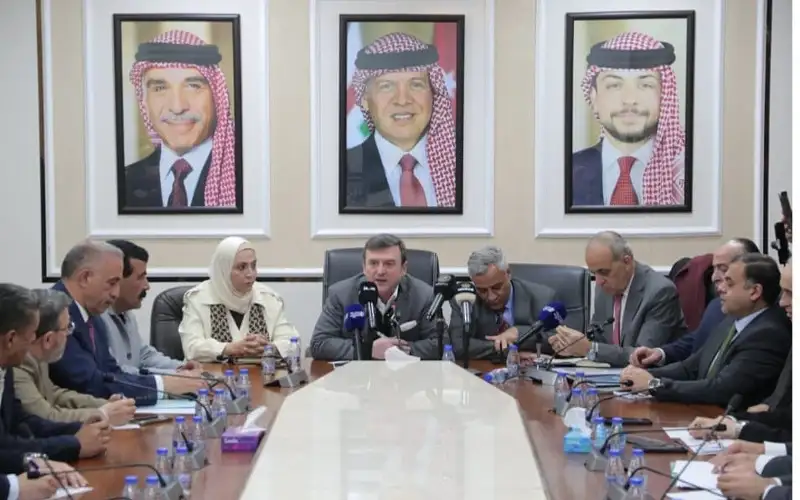 السياحة النيابية تبحث تحديات القطاع وتدعو