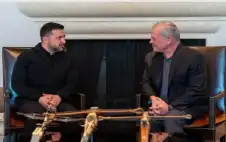 الملك والرئيس الأوكراني يبحثان سبل تعstrongزيstrongز