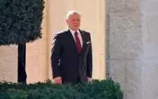 الملك يصل السعودية والأمير محمد بن